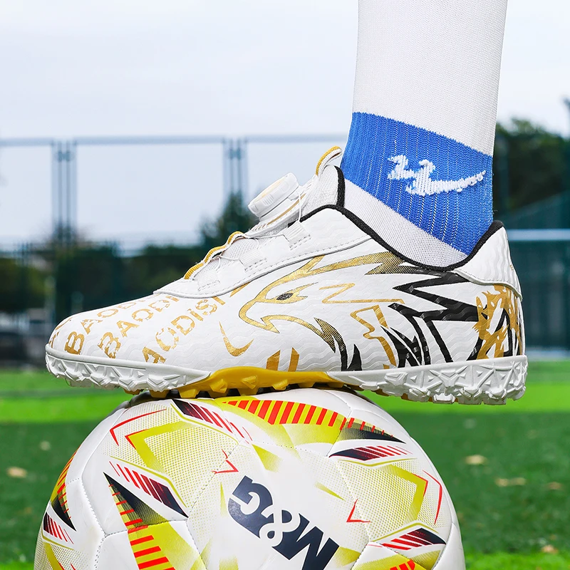 

New Kids Professional Football Boots Cleats Boys Non-Slip Soccer Shoes Turf Match Grass Ultralight Training Shoes Drop Shipping