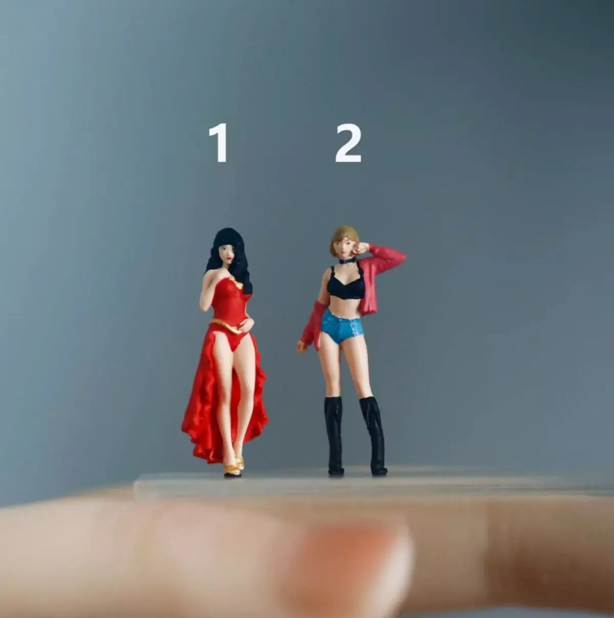 Resin 3D Print 1/64 Dovetail dress Cool Girl Miniature Figure Model Micro Creative Photography Display Collection Decoration