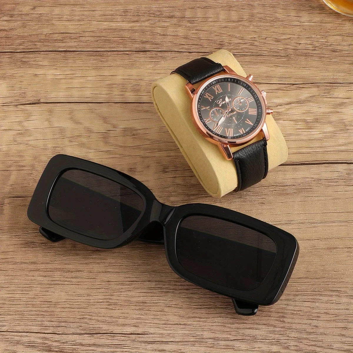 زوج أنيق من ساعات كوارتز نسائية أنيقة ونظارات عصرية - حزام جلدي صناعي عصري، أفضل خيار لتقديم الهدايا
