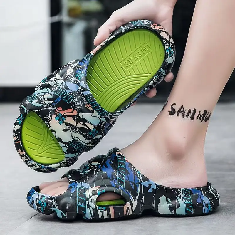 

Men's Summer New Big Size Print Outdoor Beach Slippers Soft sole Non Slip Open Toe Lightweight Home Slippers Bathroom Slippers