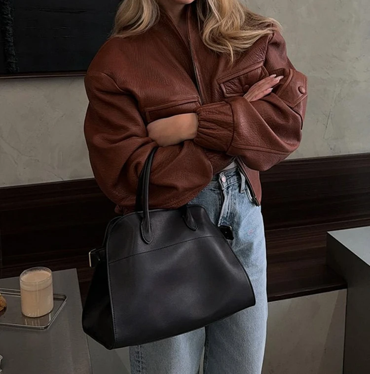 Giacca in pelle da donna autunno 2025 con giacca da pendolare personalizzata con tasca con cerniera e collo rotondo