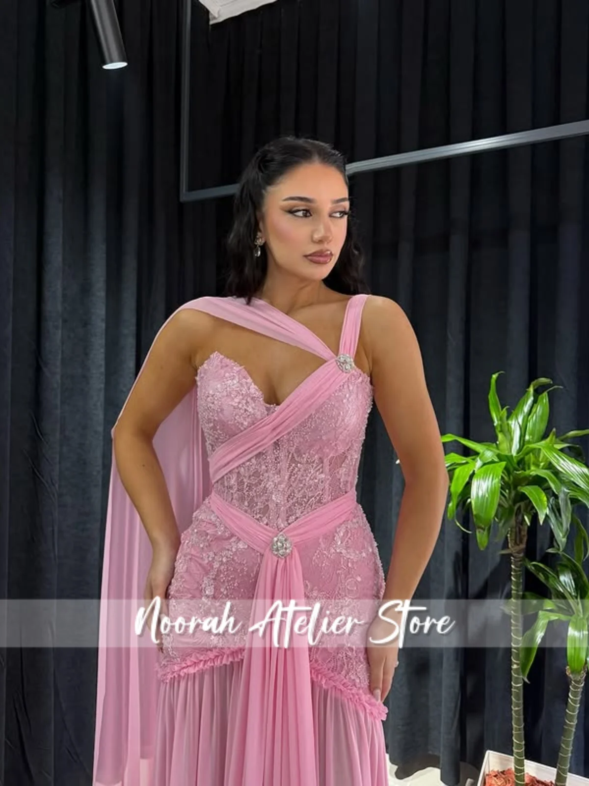 Eleagnt rosa miçangas plissados vestidos de noite elegantes querida cachecol vestido de convidado de casamento crepe mulher vestido de festa personalizado