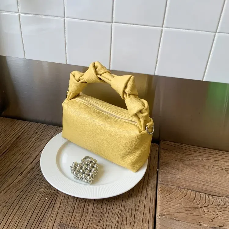 

Premium Sense Small Bag Women's 2026 New Fashion Simple Versatile Messenger Bag Super Fire Shoulder Armpit Bag Box Bag