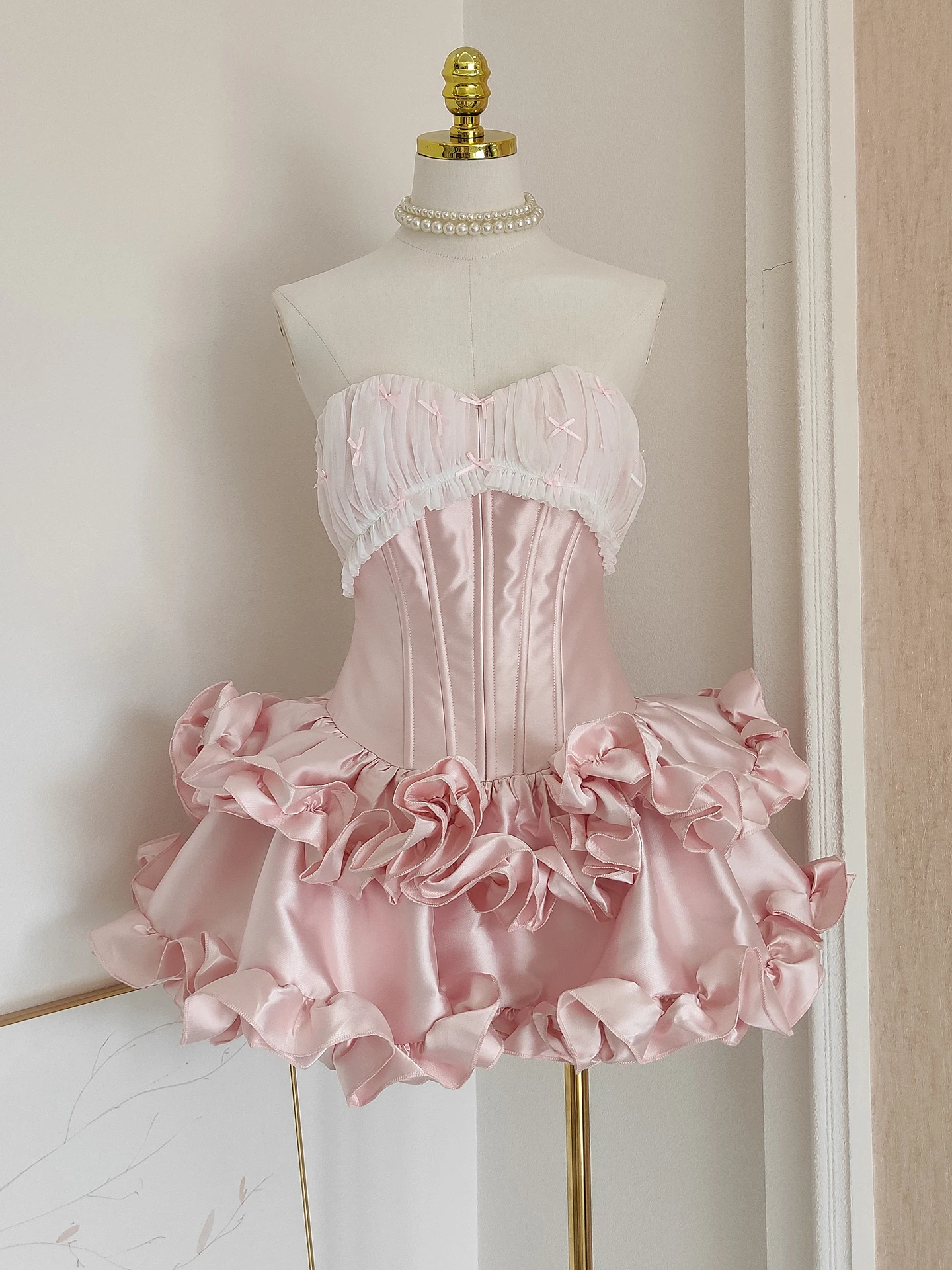 

High Quality Pink Princess Seeveless Lace Up Dress for Women Luxury Ruffles A Line Mini Dresses With Shorts Club Cocaktail Suits