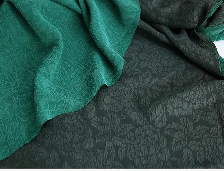 

High Quality Guanle Crepe 24Momme Fragrant Cloud Yarn Clothing Cloth Peony Embossed Pattern Shunde Buttercup Silk Fabric