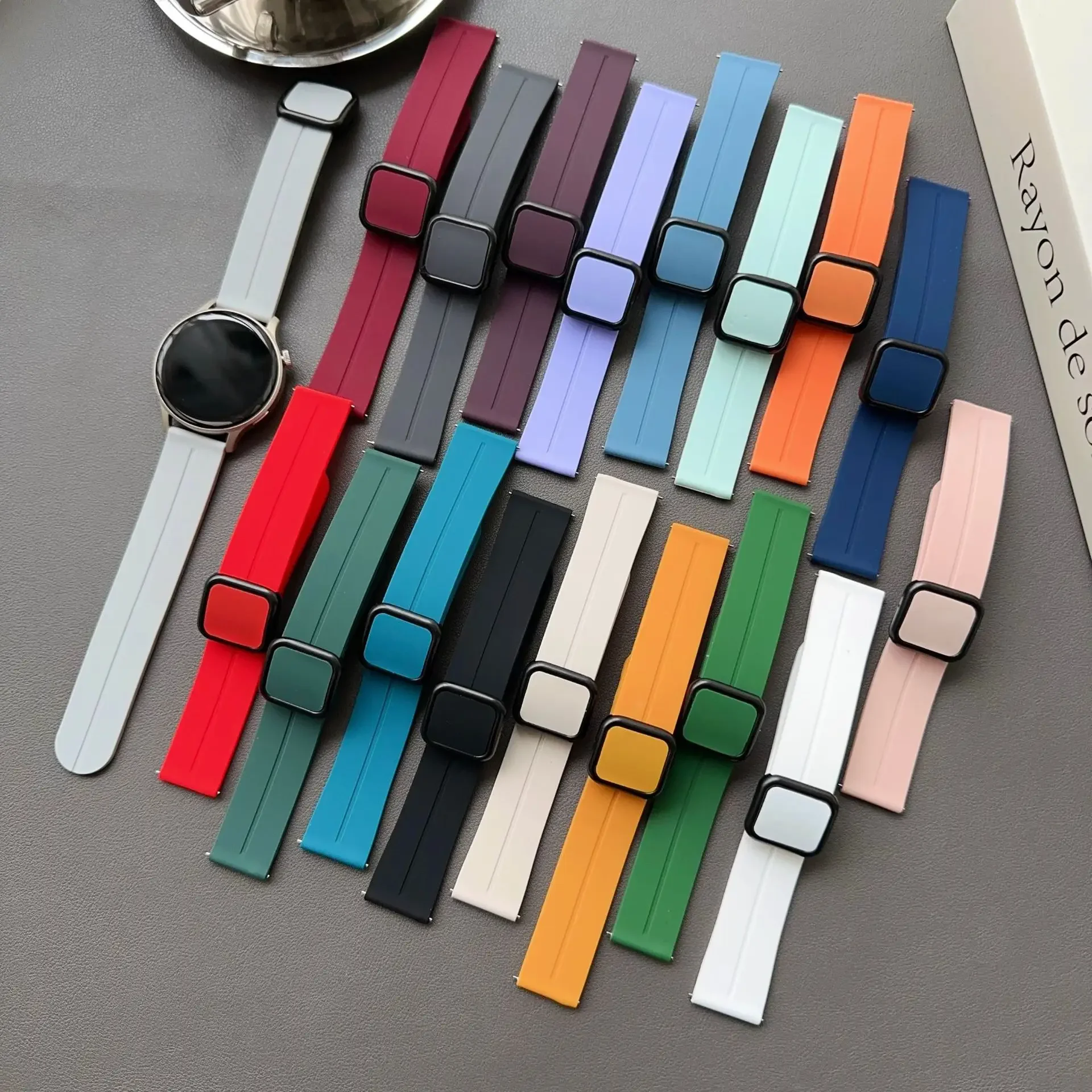 20mm 22mm Magnetic Strap for Samsung Galaxy Watch 6 5 4 5Pro 6 4 Classic 43 47mm Silicone Bracelet for Huawei Watch GT4 4Pro GT3