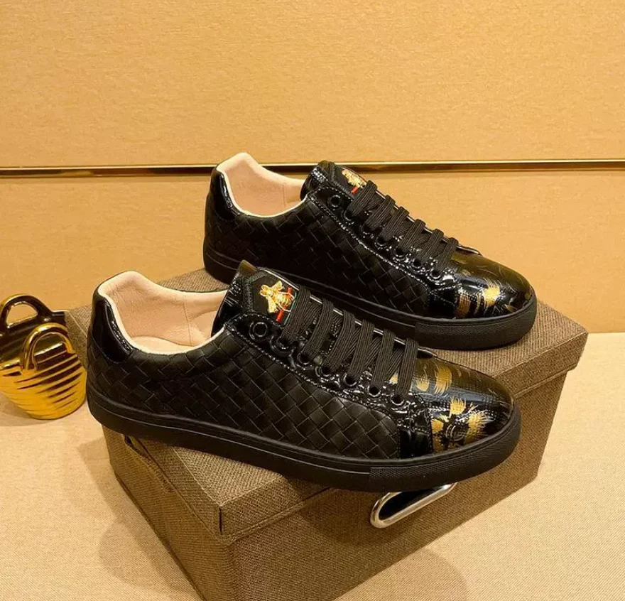 

2025 new Genuine leather men's Sports shoes fashion casual sneaker first layer cowhide sports running shoes