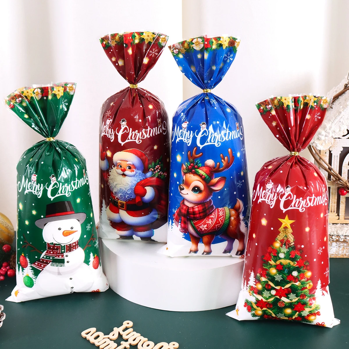 yZ[z25/50/100 NX}XLfBNbL[obOT^N[XႾ܃MtgobONX}X 2025 ~zf[p[eB[̍DӃMtg