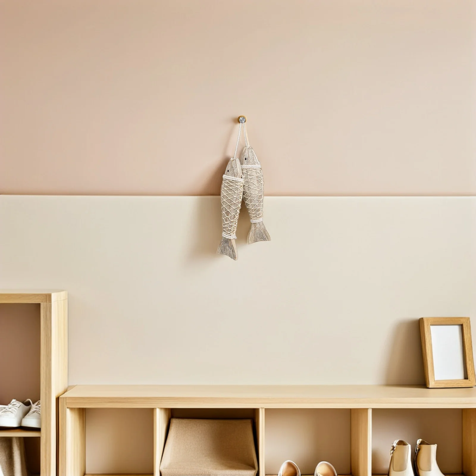 

2 Strings Mediterranean Wooden Fish Wall Hanging Decor Vintage Hand-Carved Nautical Animal Ornament Rustic Coastal Beach Party