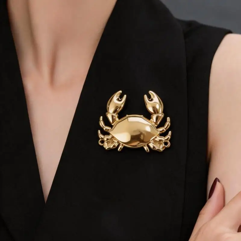 Retro Water Animal Crab Metal Brooch Ocean Style Lapel Pin Premium 1Pcs Decor for Party Costume Backpack Daily Wear Accessory