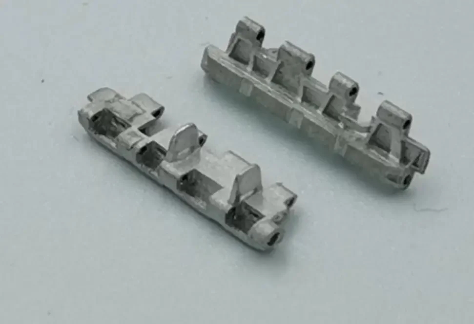 R-Model 35001M 1/35 Scale Metal Track For WWII German Tiger Tank Early type