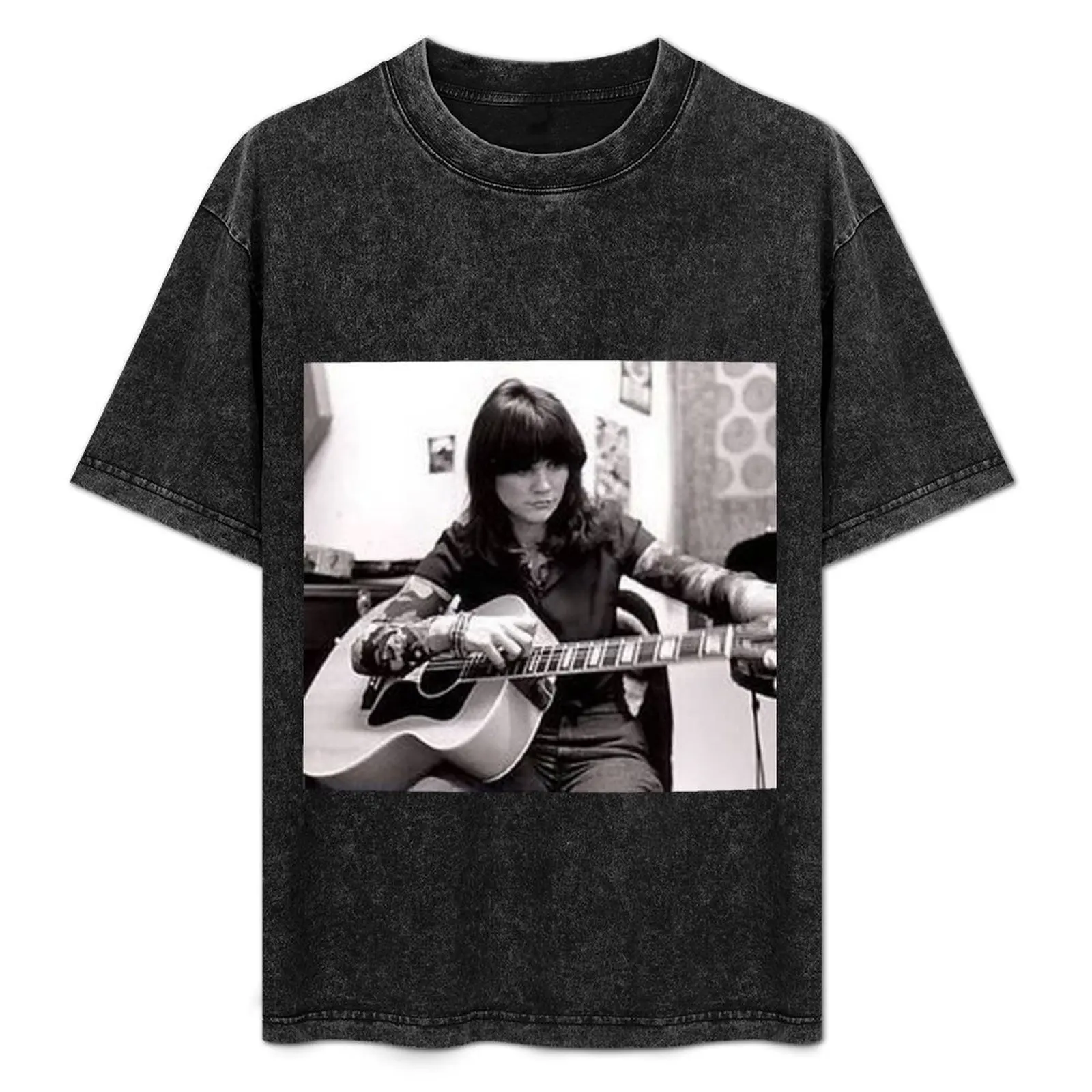

Linda Ronstadt Accoustic Guitar T-Shirt cotton man t-shirts custom t shirt anime figures Men's t shirts