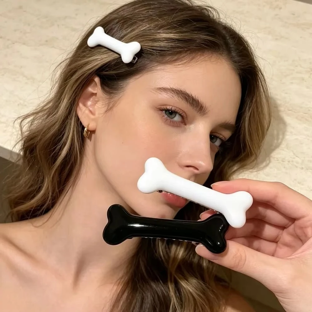 Girls Y2K Bone Shape Hair Clips, Cute Cartoon White Dog Bone Bobby Pins Fashion Decorative Barrettes for Women Hair Accessories