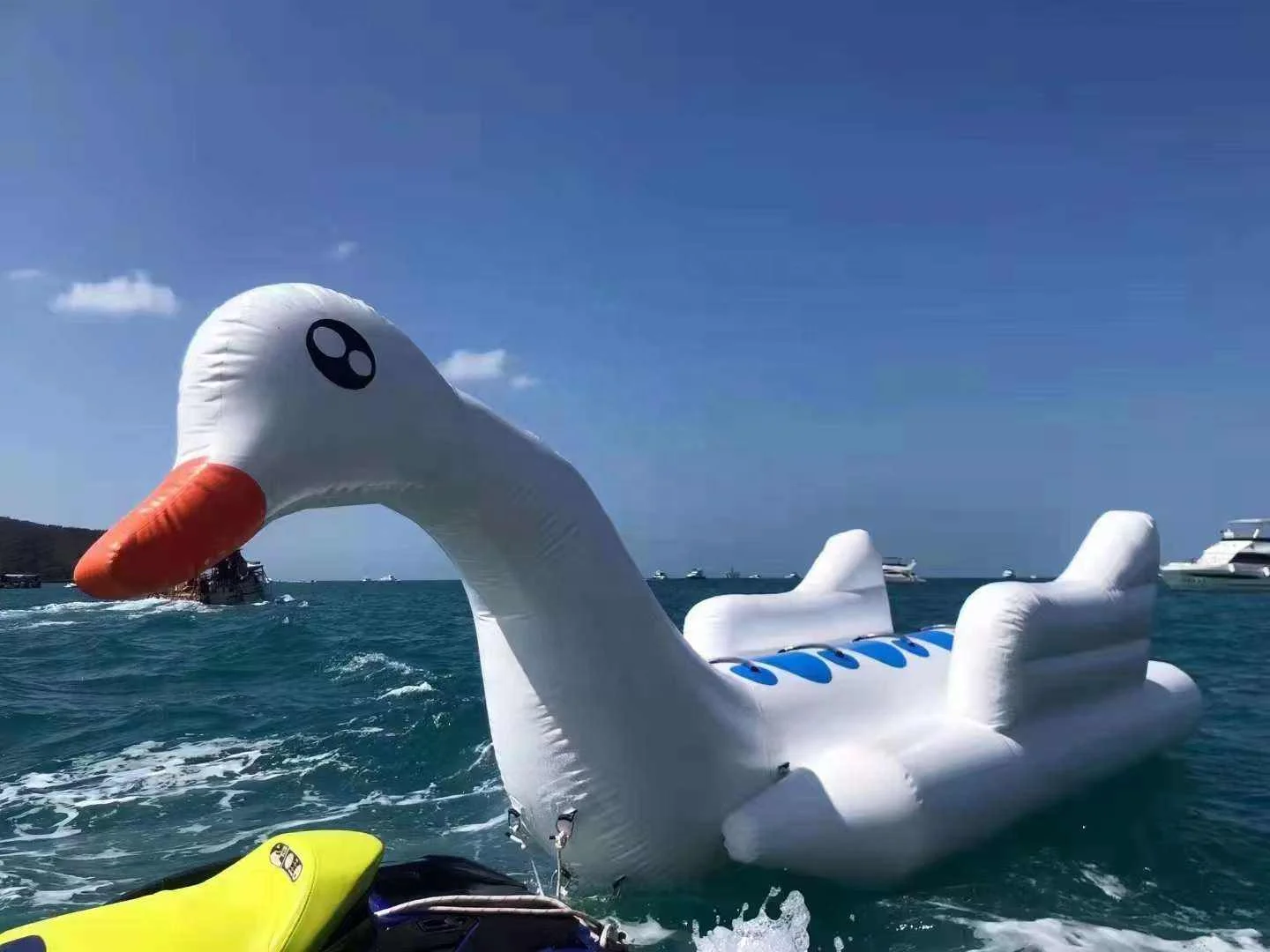 Inflatable Towable Water Ski Tube  Outlet Banana Boat Inflatable Swan Goose Towable Tube for Water Games