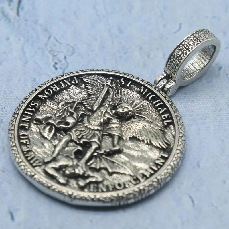 اشتري 3 واحصل على 1 مجانًا، يوصي بشدة 5.1 جرام من الفولاذ المقاوم للصدأ، قلادة رئيس الملائكة مايكل إنفاذ القانون للنساء SheCrown #3