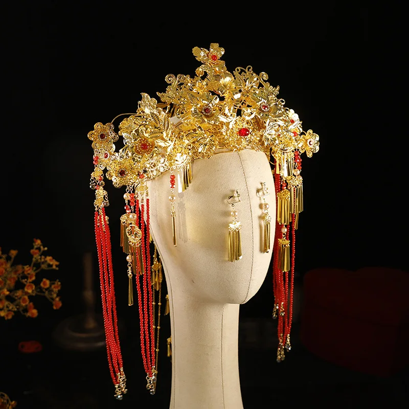 غطاء رأس الزفاف الفاخر ذو التاج الذهبي شرابة وثوب الظهر تاج Xiuhe الملابس الصينية اكسسوارات الزفاف الزفاف