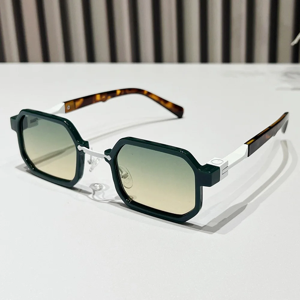 

Vintage Square Sunglasses Women For Men 2024 Luxury Brand Designer Sun Glasses Steampunk Popular Pink Hip Hop Eyeglasses Frame