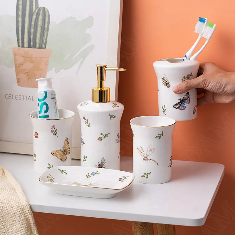 

Home Ceramic Five-piece Bathroom Set Creative Liquid Soap Bottle Desktop Butterfly Pattern Mouthwash Cups Bathrooms Accessories