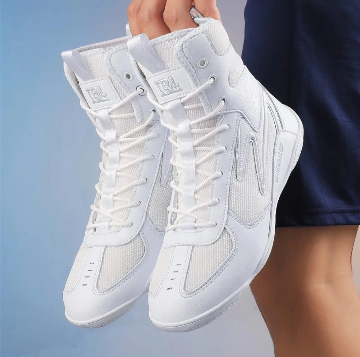 2025 New Winter Professional Training Anti-Slip Wrestling Shoes Gym Professional Boxing Shoes Muscle Training Shoes