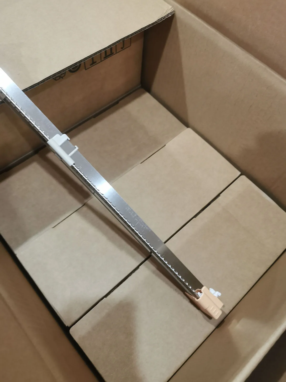 

1pcs. 013R00650 Compatible Charge Corona Unit Replacement for Xerox DC 240 250 242 252 DC240 550 560 570 C75 700 Digital Color