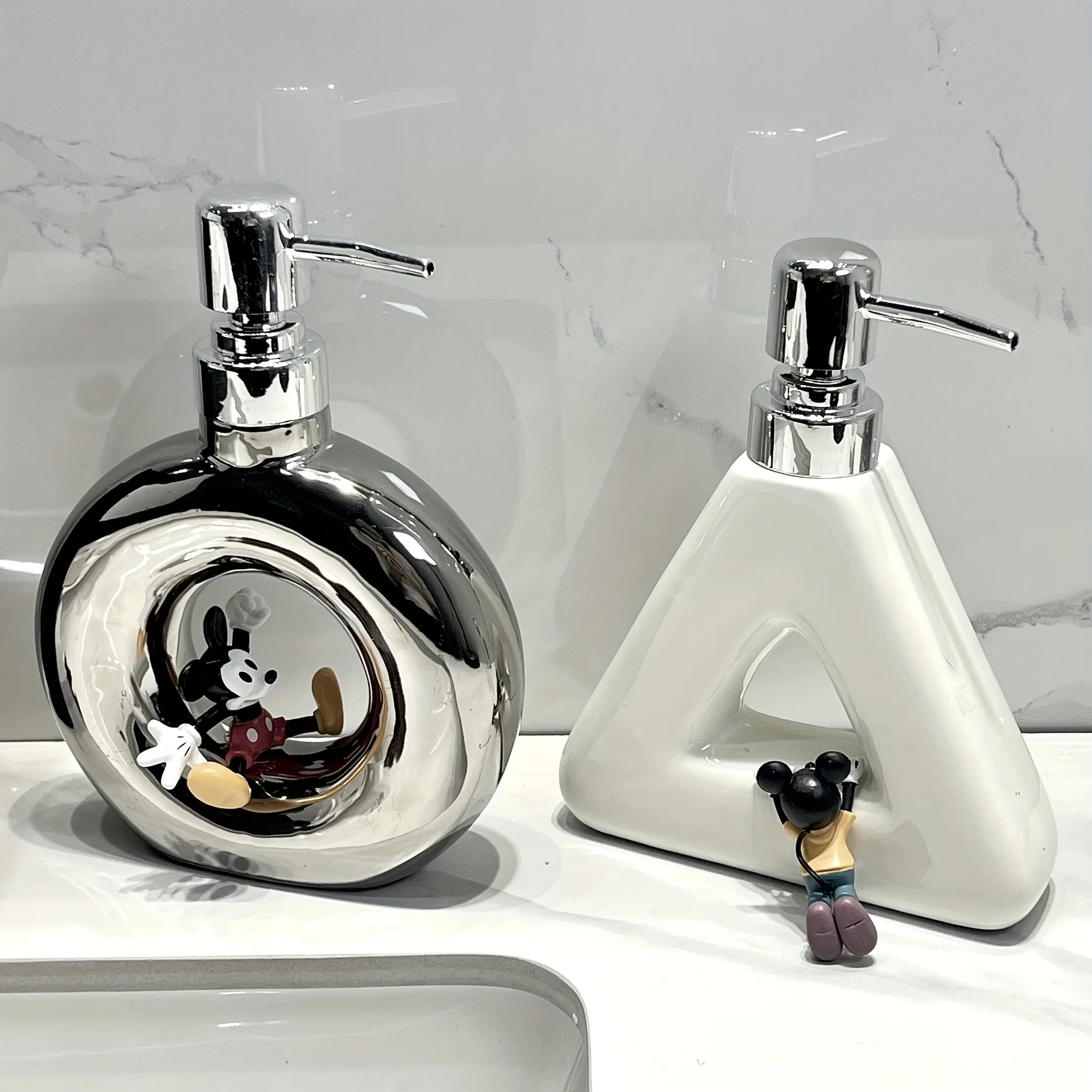 

Креативный керамический флакон для дезинфицирующего средства для рук, высококачественный и эстетичный дозатор для лосьона, пустой флакон с помпой для геля для душа в ванную комнату