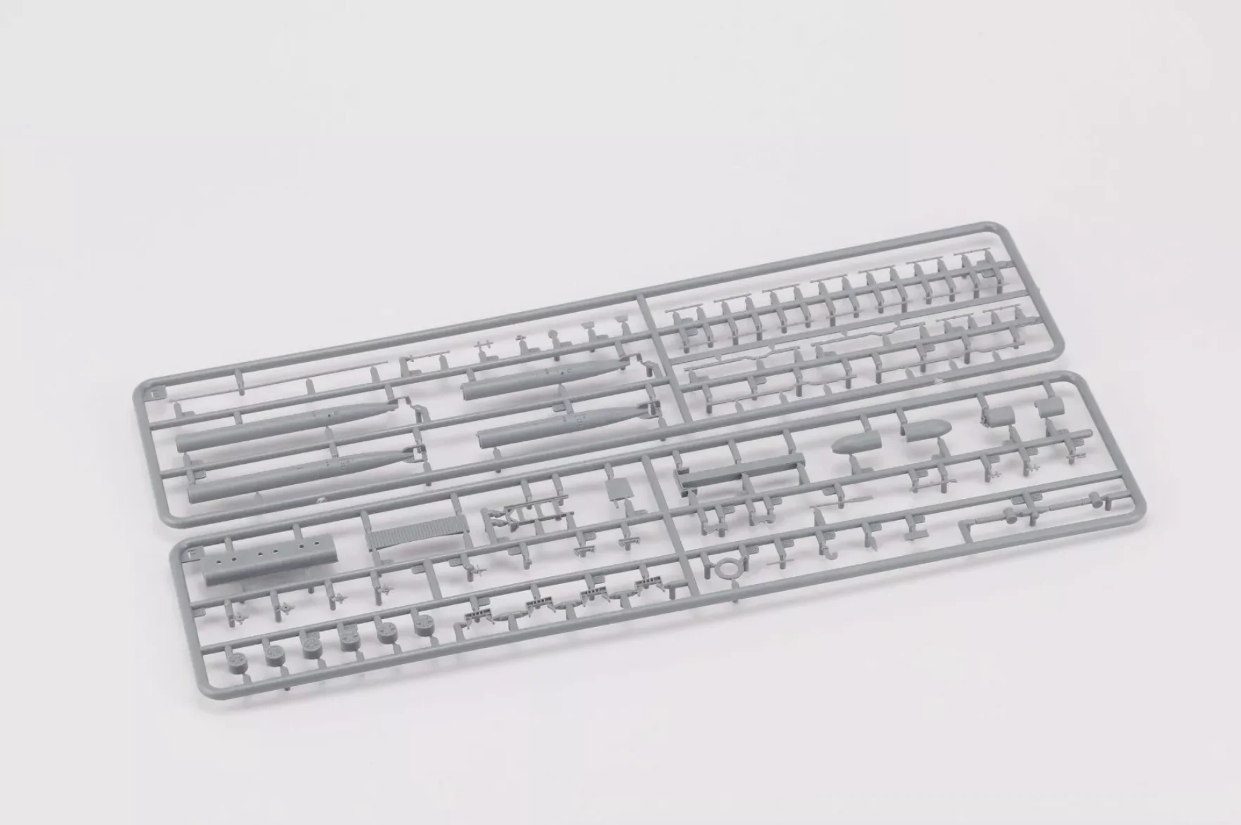 FOREART 1001 1/72 Scale German Schnellboot S38 S-38 1942 Display Collectible Hobby Craft Toy Plastic Assembly Model Kit