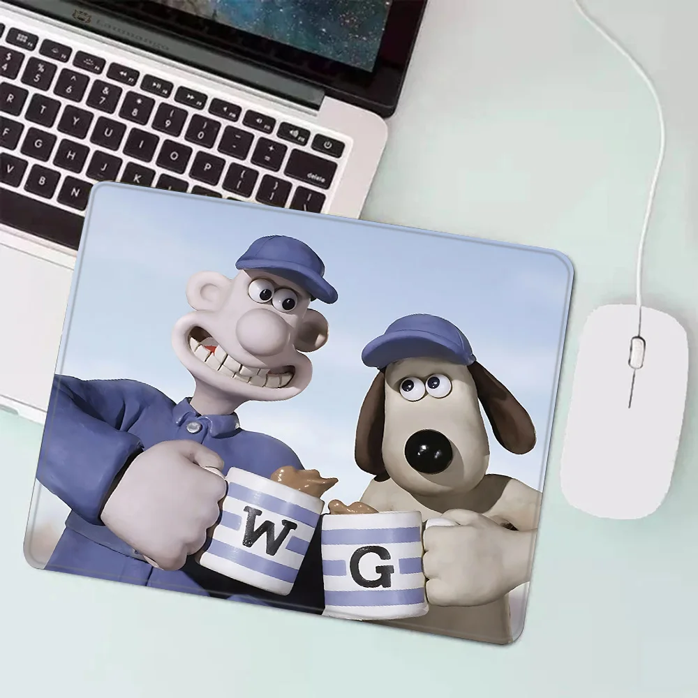 W-Wallace&Gromits Gaming Mouse Pad XS Small Mousepad For PC Gamer Desktop Decoration Office Mouse Mat Deskmat Rug