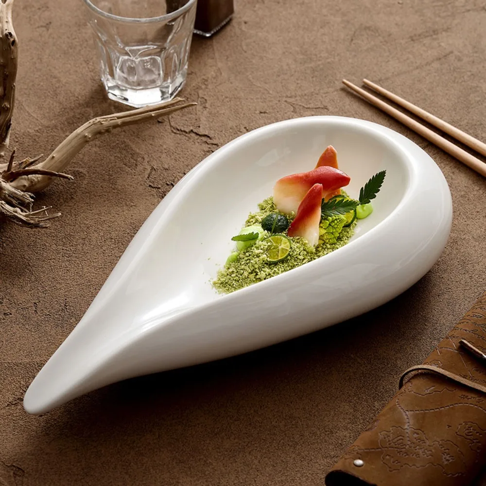 Droplet-shaped Insulation Plate Ceramic Irregular Luxury Dining Room Table Top Decoration Pure White Ceramic Pendulum Plate