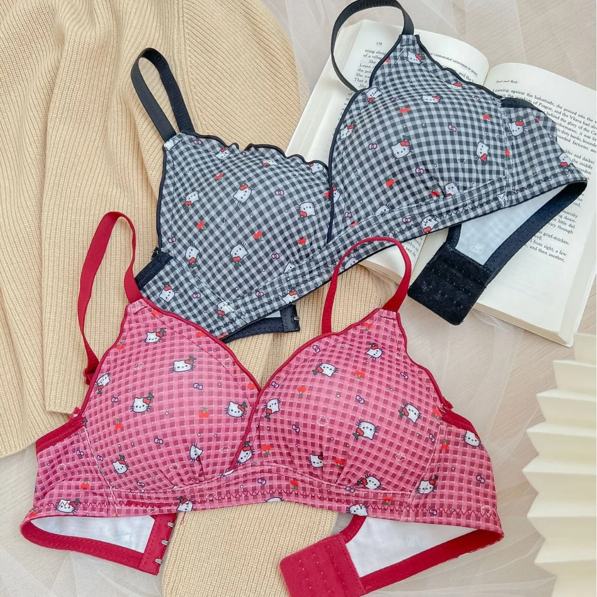 Top Women Cat Little Cloud Cute Comfortable Underwear Thin Small Breasts Gather Comfortable No Steel Rim Breathable Bra Cover