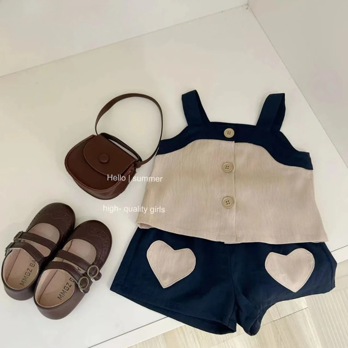 Girls' Summer Camisole+ Heart-shaped Shorts Set Stylish and Cool Two-piece Set for Baby Girls Trendy and Cool Kids Suits