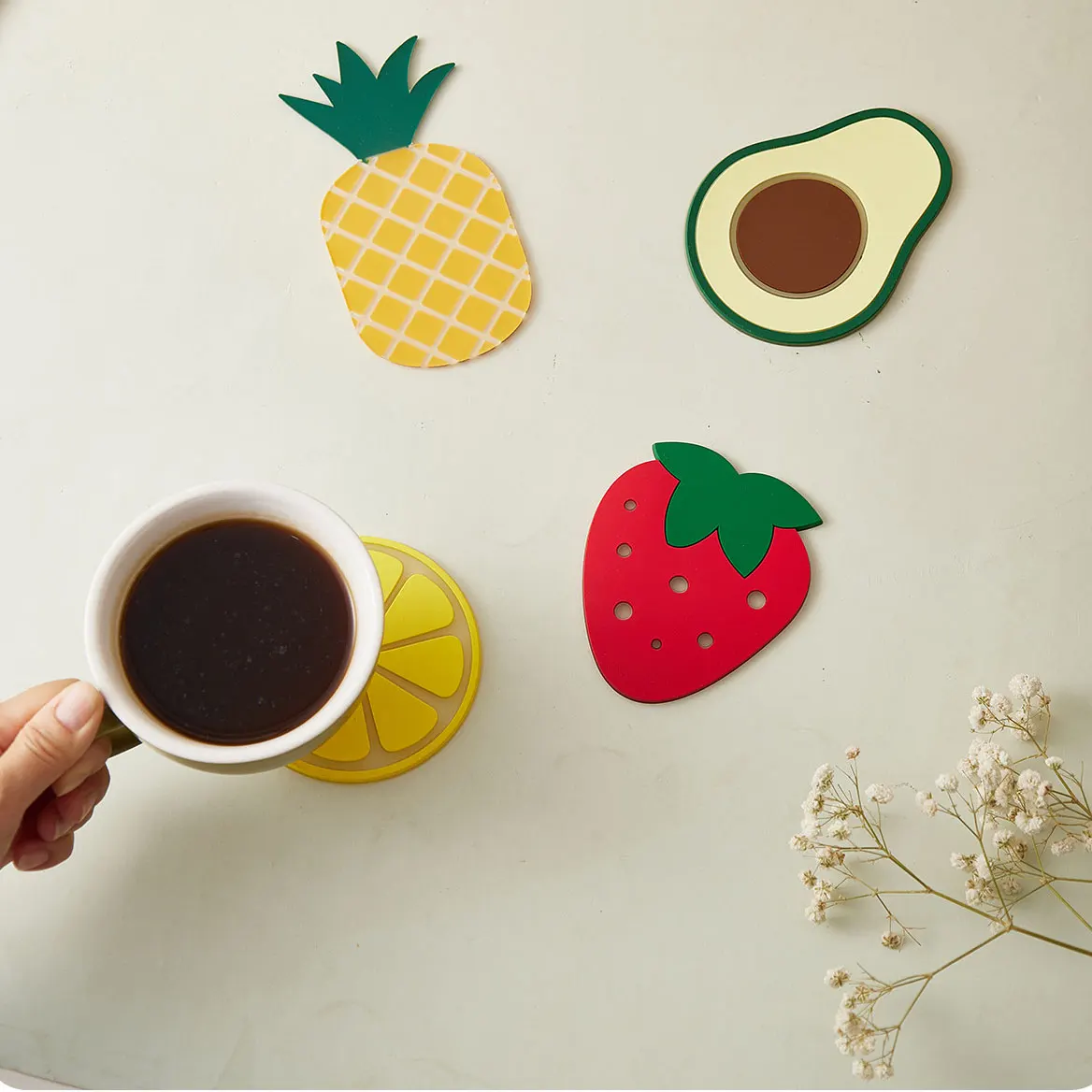 1PCS Creative Fruit Coaster Strawberry Heat-resisting Non-slip Silicone Avocado Pineapple Hot Pads Coffee Cup Pad Kitchen Dishes