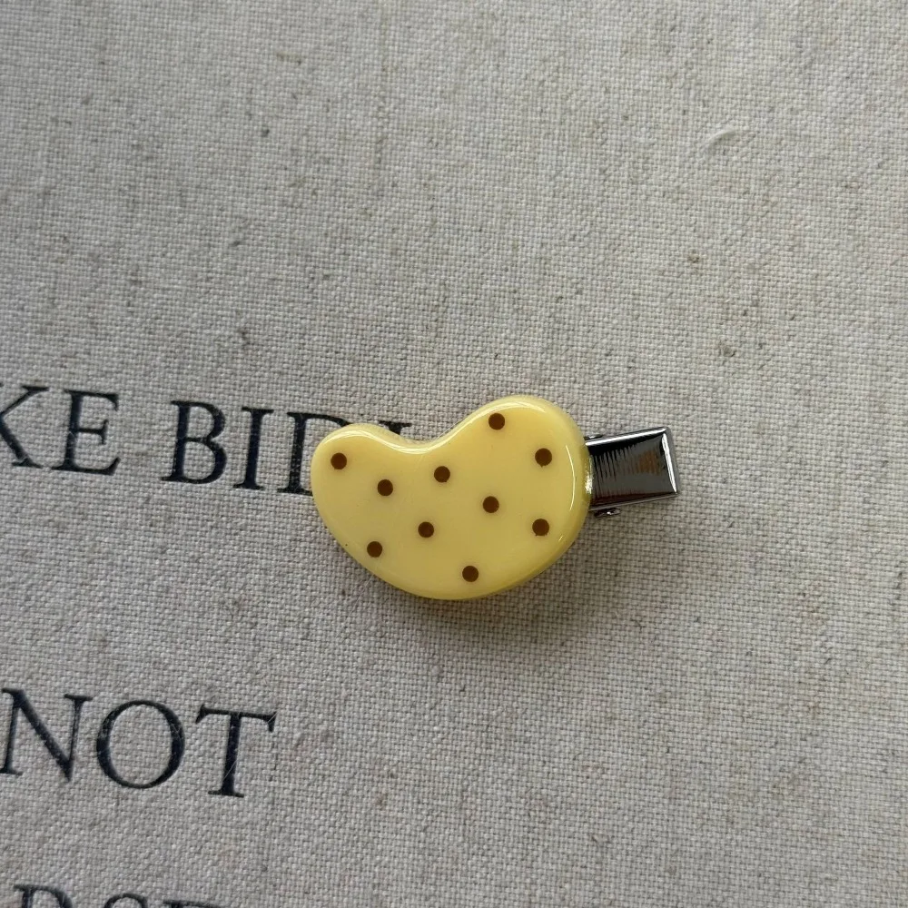 

Summer Cheese Yellow Polka Dot Korean Minimalist Hair Clips Non Slip Grip No Damage Design for Women Girls Side Bangs Daily Use