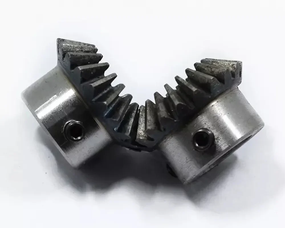 Bevel Gear 1.5M 16Teeth inner hole 6/8/10/12 mm gear 90 degrees meshing angle Steel Gears Screw Hole M5 2pcs