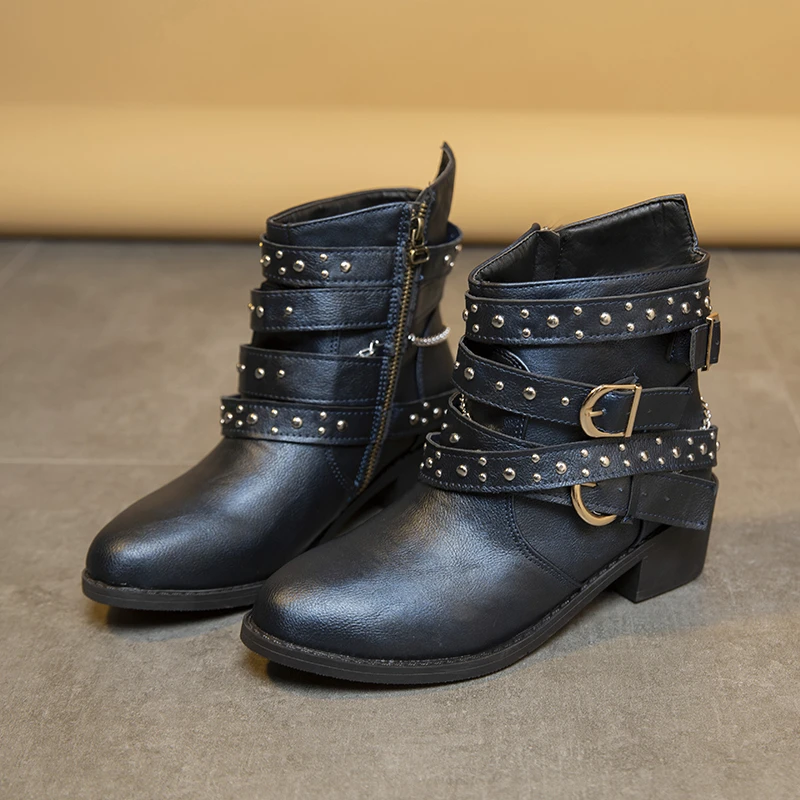 Boots Woman Winter Cowboy Combat Plus Size Goth Punk Shoes Short Leather Ankle Chelsea Designer New Rock Vintage Moccasin