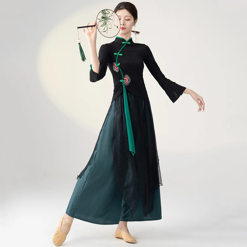 

Oriental Classical Dance Clothes Long Sleeve Cheongsam Tops Wide Leg Trousers Chinese Folk Dance Performance Costumes DQL7627