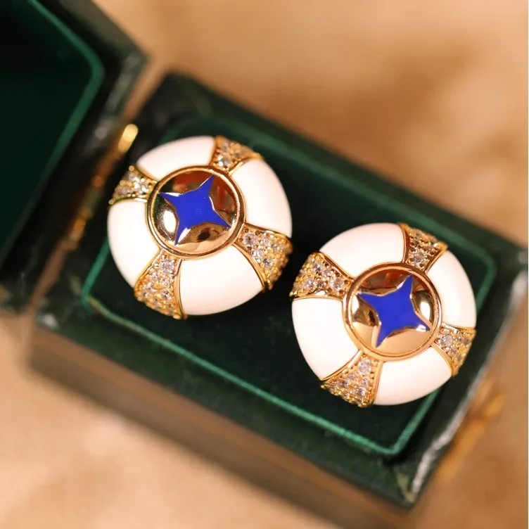 Providence's Eyes M…