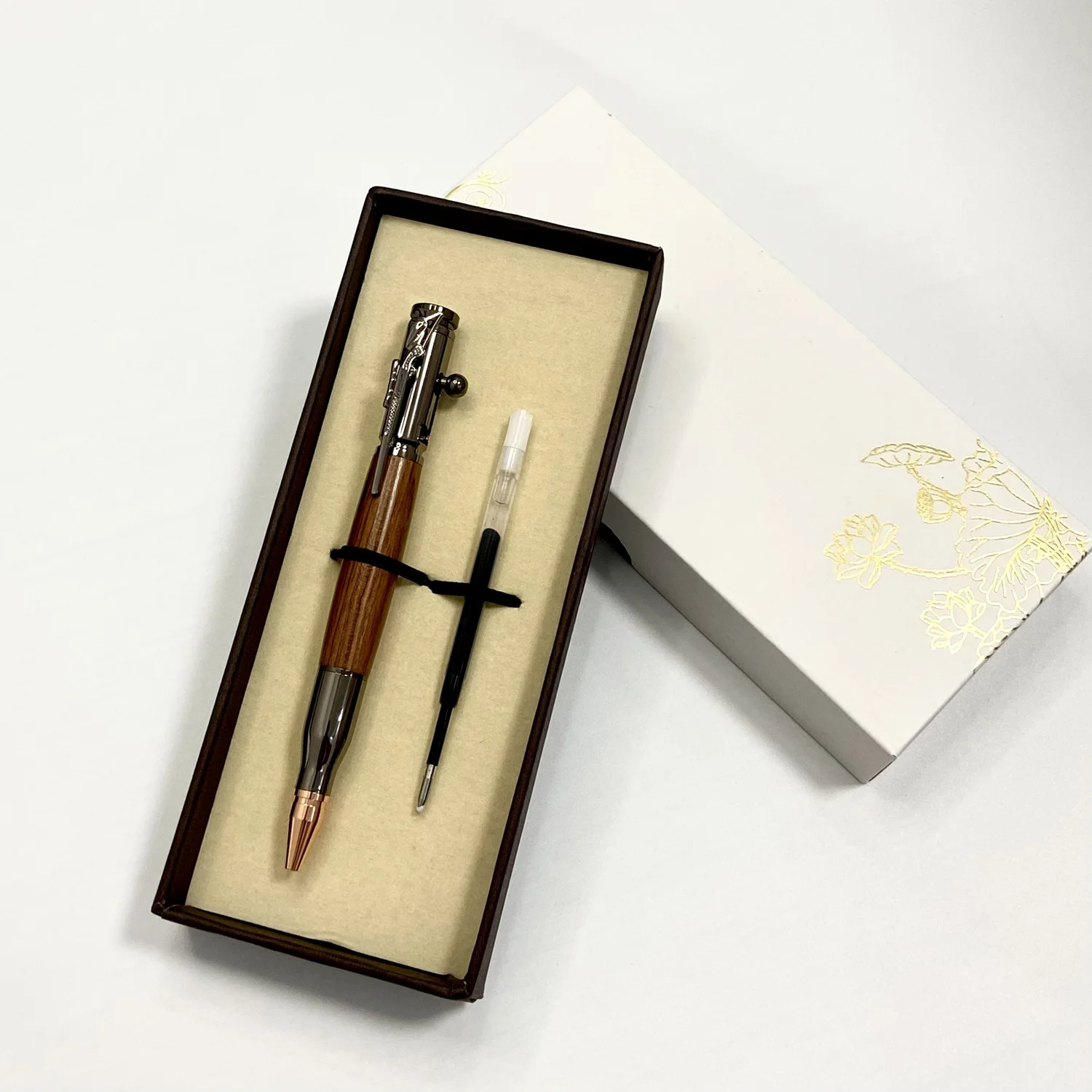 

Pen-pressing Gel Pen Ballpoint Pen Solid Wood Metal High Value Military Fan Pen Male Students