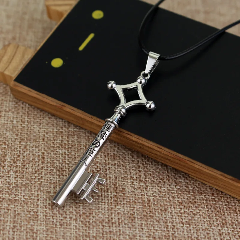 Attack On Titan Necklace Eren Key Shingeki No Kyojin Pendant Fashion Vintage Retro Anime Jewelry For Men Cosplay - view 2