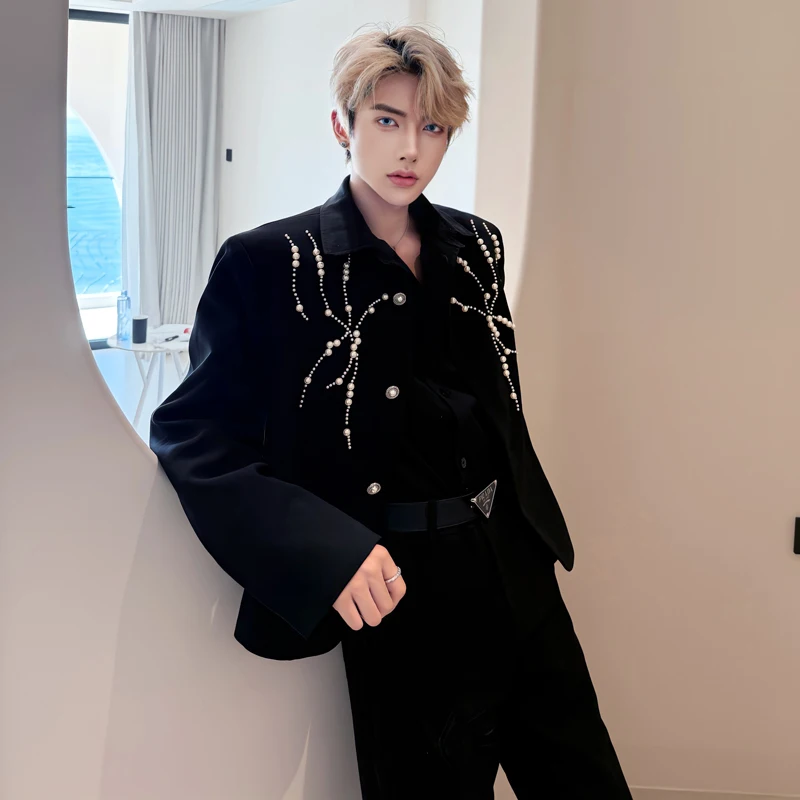 WTHT Trendy Men‘s Heavy Industy Beads Shoulder Pads Blazer Coats Fashion Lapel Single Breasted Jackets Male 2025 Autumn 2A2138