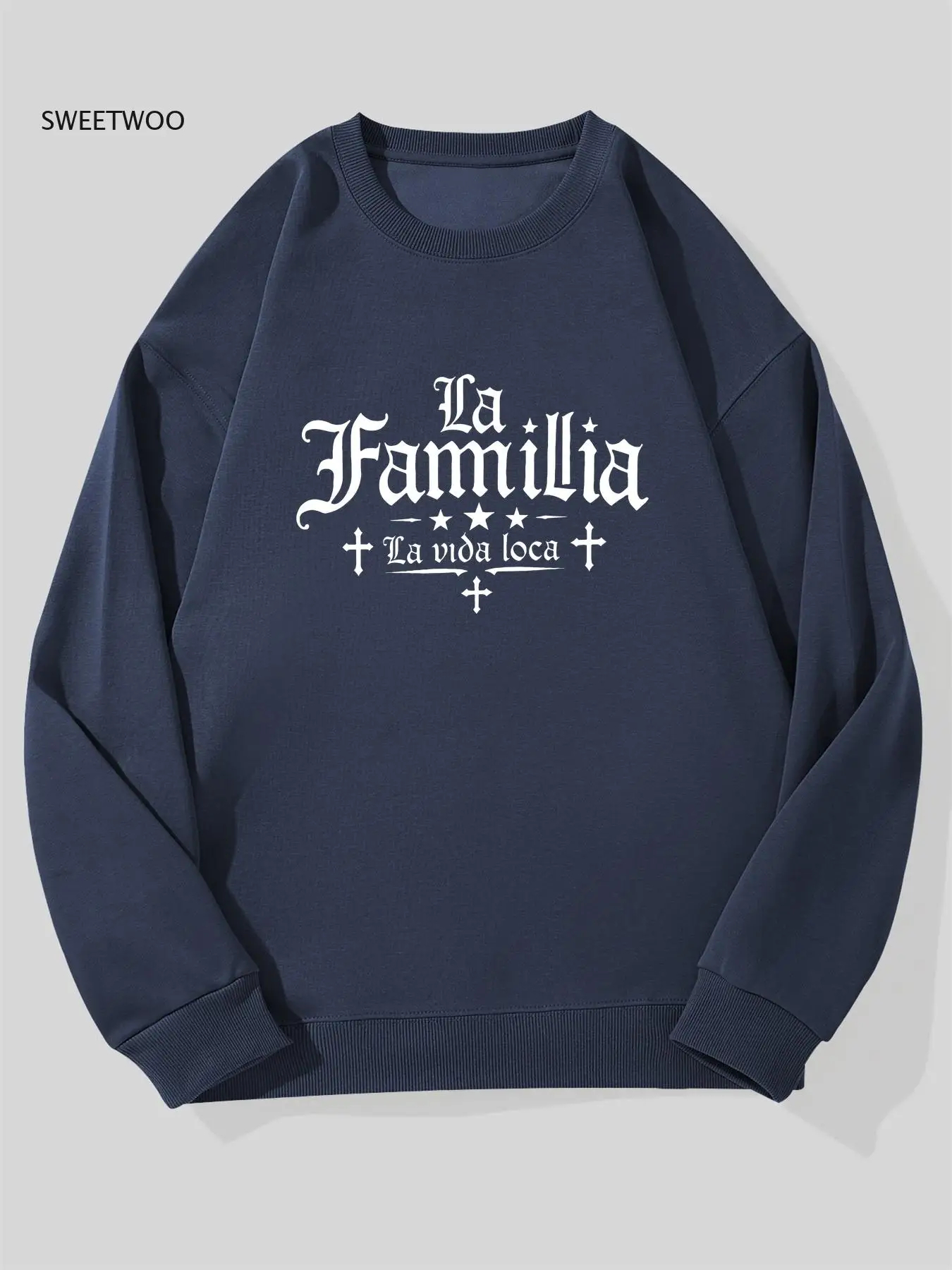 

Men's La Familia Graphic Sweatshirt - Black Casual Crew Neck Pullover with White Lettering, Loose Fit, Long Sleeves, and Ribbed