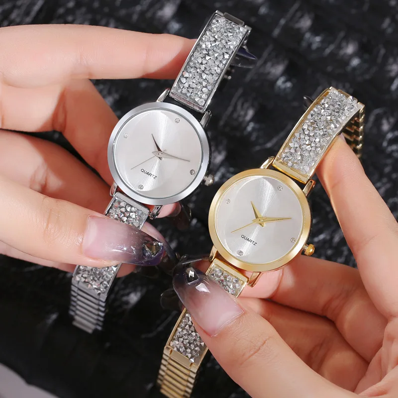 Hot Sale Women Quartz Wristwatches Sparkling Bracelet Strap Watches Fashion and Temperament Starry Sky Dial Wristwatch Wholesale