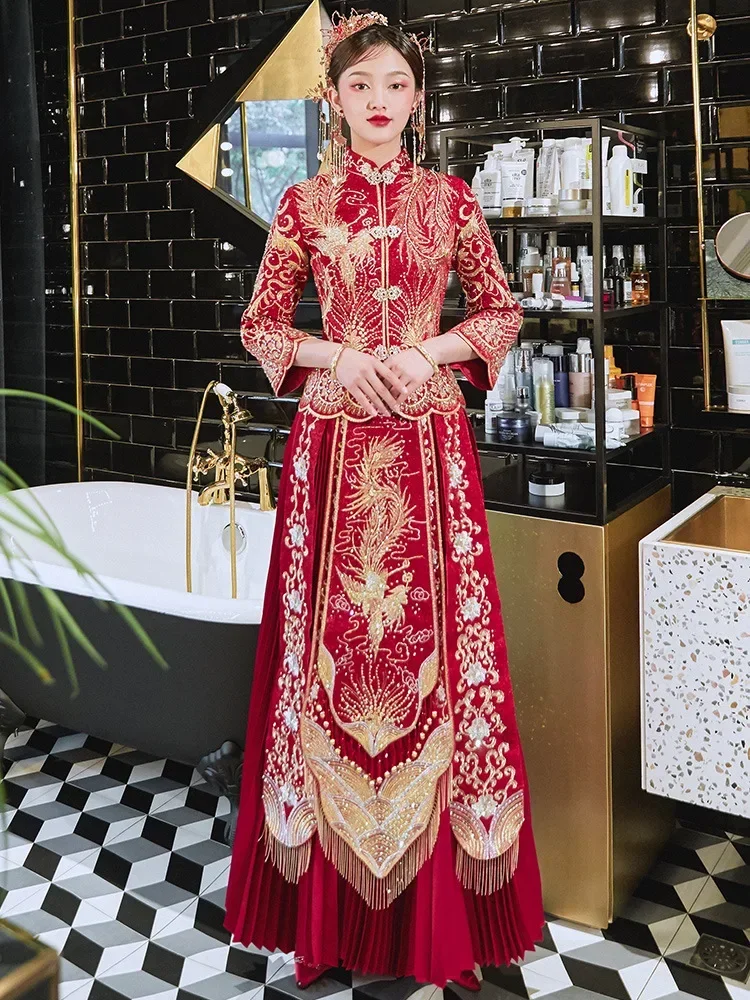 

AOSHIYA Chinese Style Xiuhe Bridal Clothing New Couple Red Phoenix Embroidery Cheongsam Qipao Traditional Wedding Dress Size S-