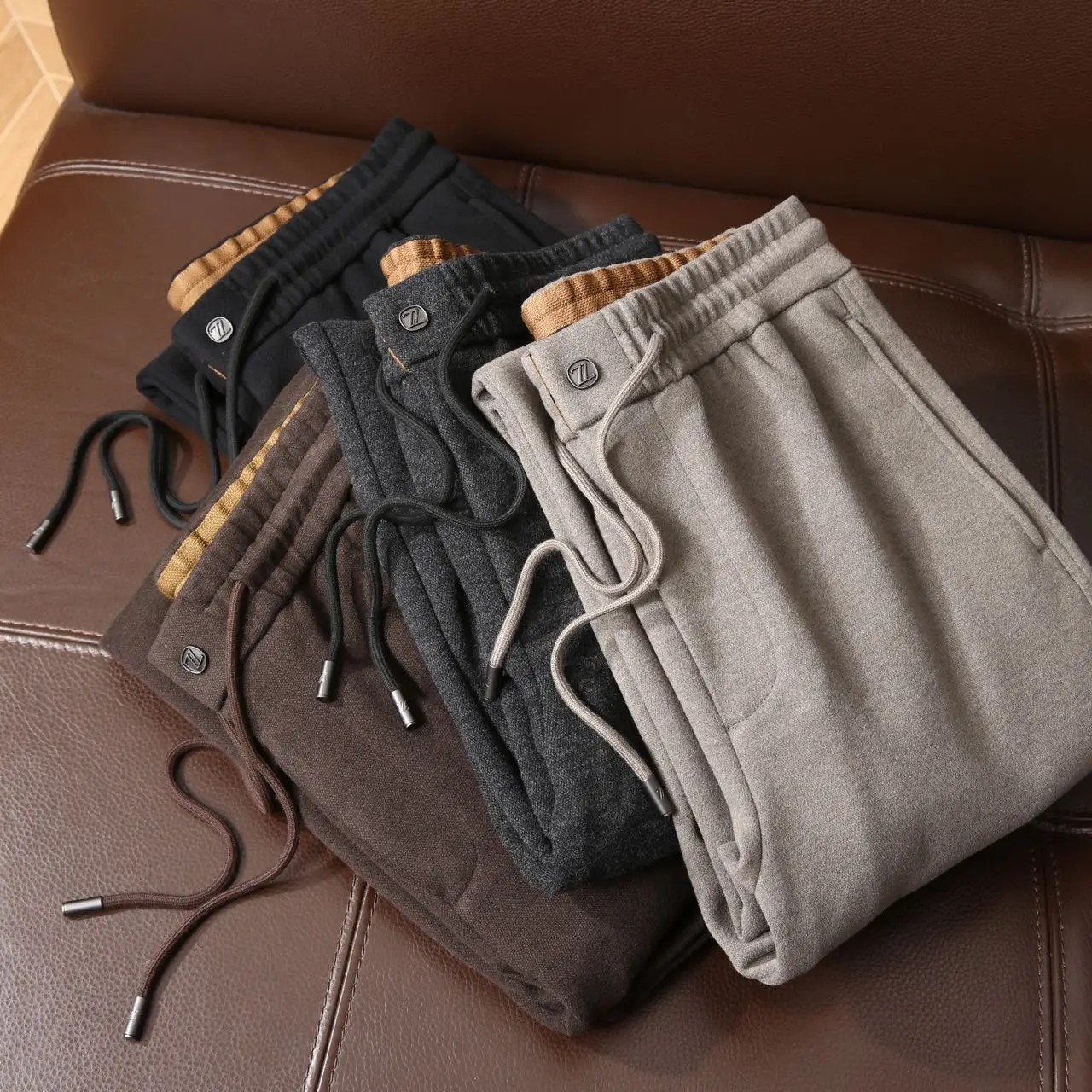 

Italian High-End Acetate Wool Fabric 3D Tailoring Men's Autumn Winter Casual Pants Comfortable Warm Straight Leg Trousers