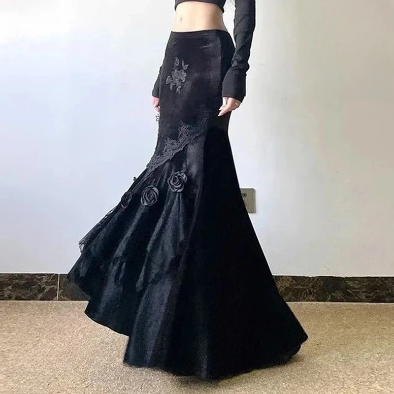 French velvet stitching skirt retro Joker skirt female new spring and autumn new fashion black lace Gothic fishtail dress.