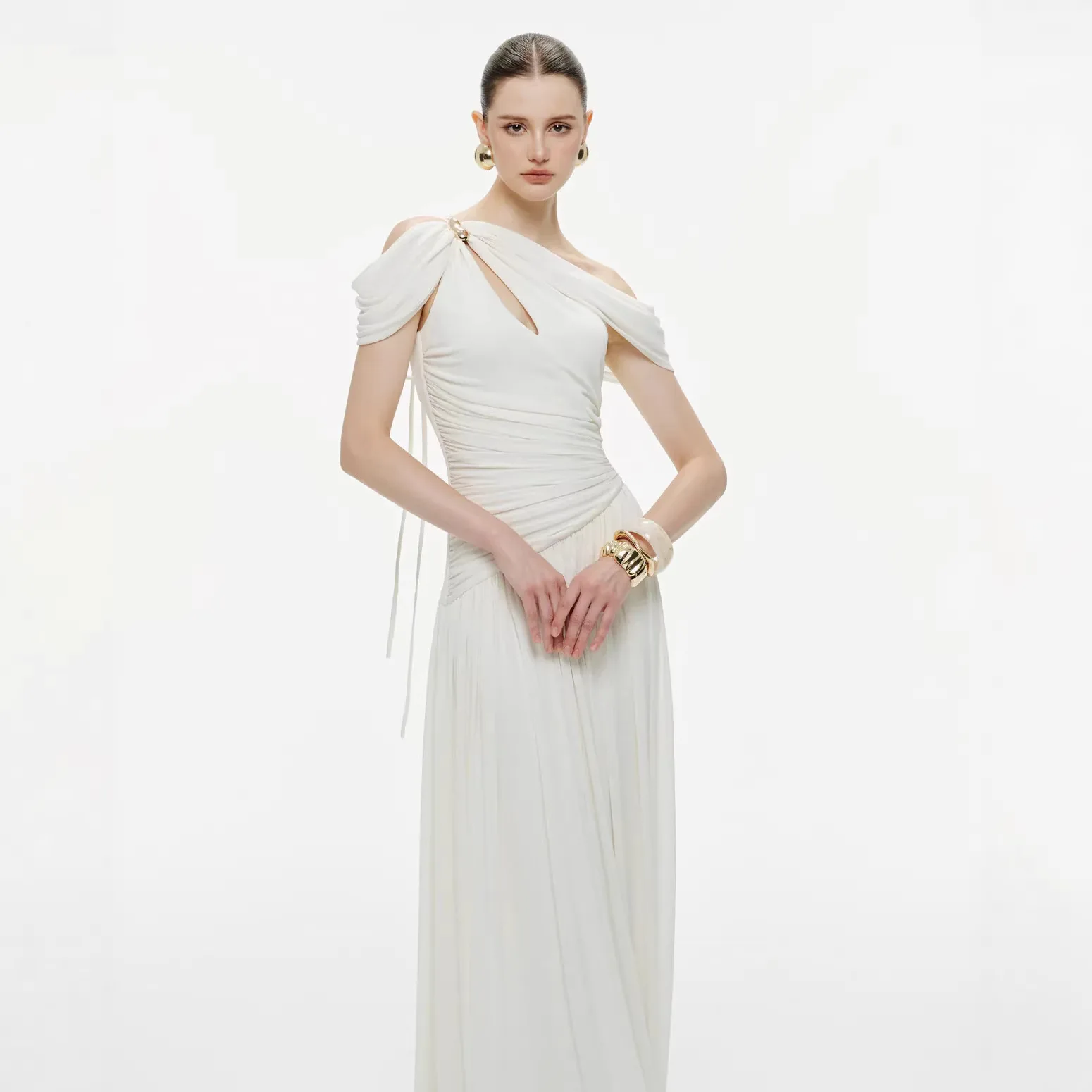 Elegant Slimming Slant Collar Single Shoulder Dress Sleeveless Metal Buckle Ruched Patchwork Long Dress Lady Evening Gown