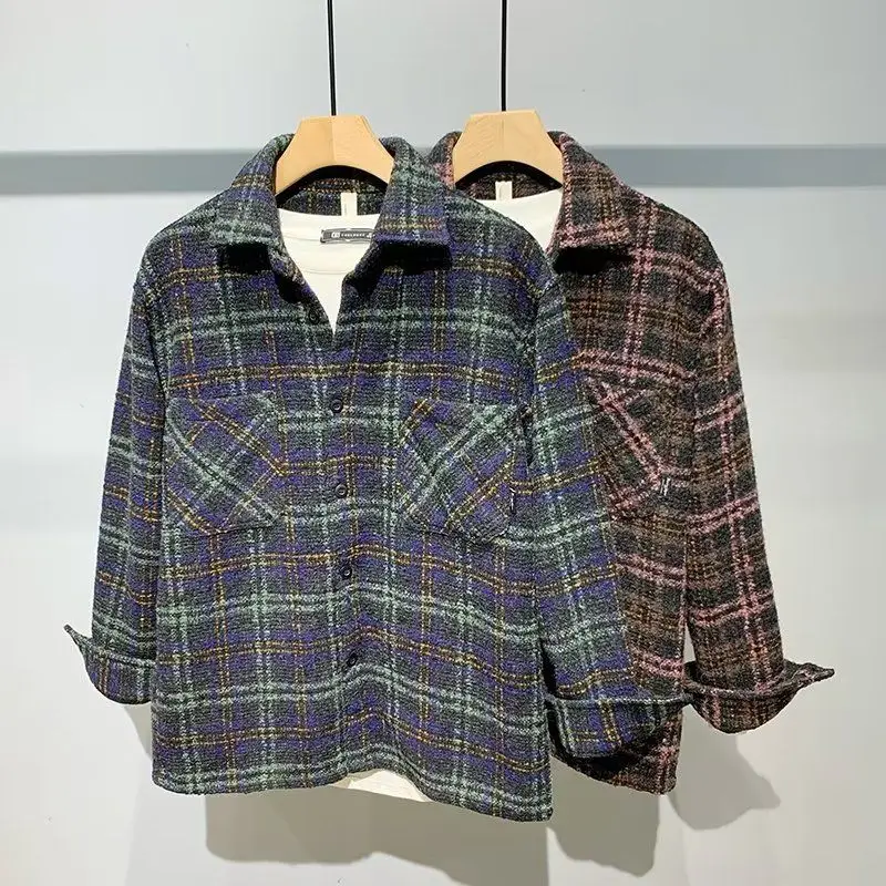 

Loose Fit Plaid Jaet Men's Trendy Brand High End Feel Turn Collar Haome irt Autumn Lightweight Maturi Sle Coat