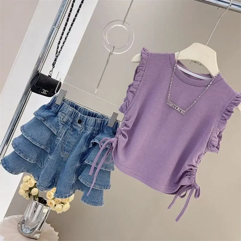 

Retail 2023 New Baby Girls Summer Cute Korea Sets, Top + Jean Ruffles Shorts 3-9 T