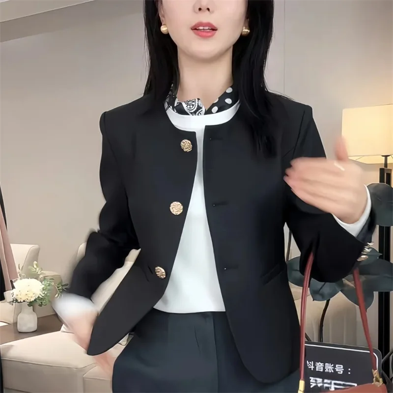 2026 Korean Autumn and Winter New Short Coat Suit Jacket Women's Small Fragrant Cardigan Top Western Style Slim Versatile Blazer