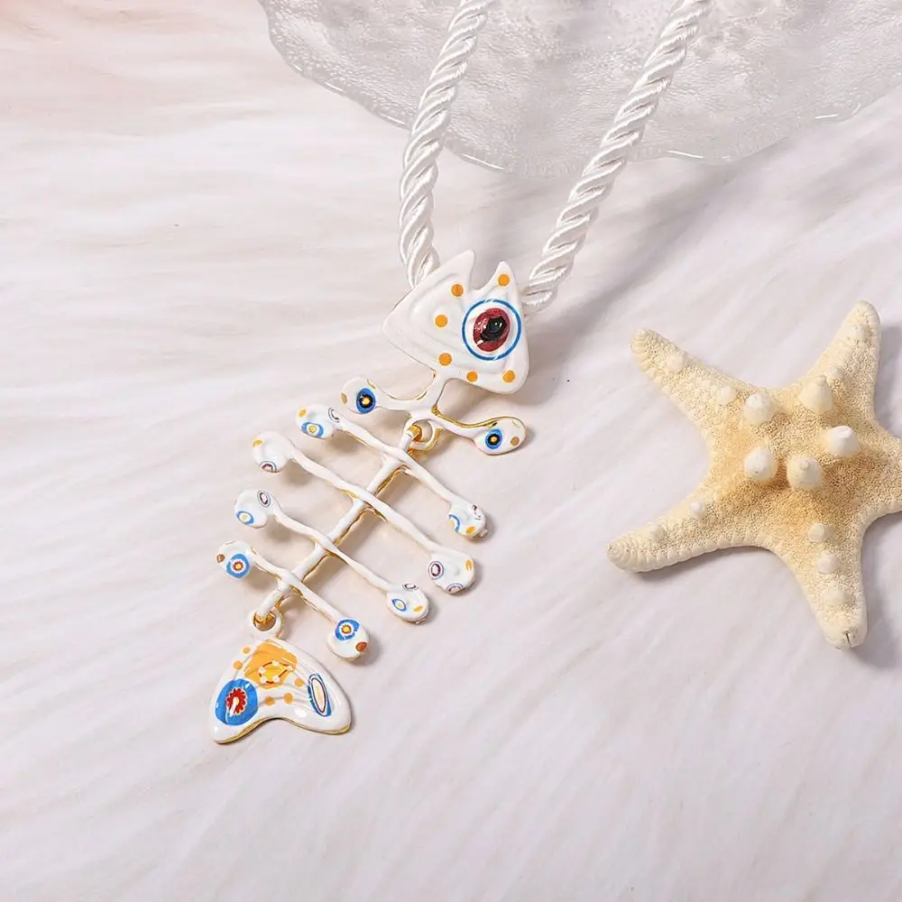 Trendy Boho Style Fish Bone Drip Oil Hand Woven Rope Fish Bone Pendant Multicolor Lightweight Alloy Fish Daily Outing