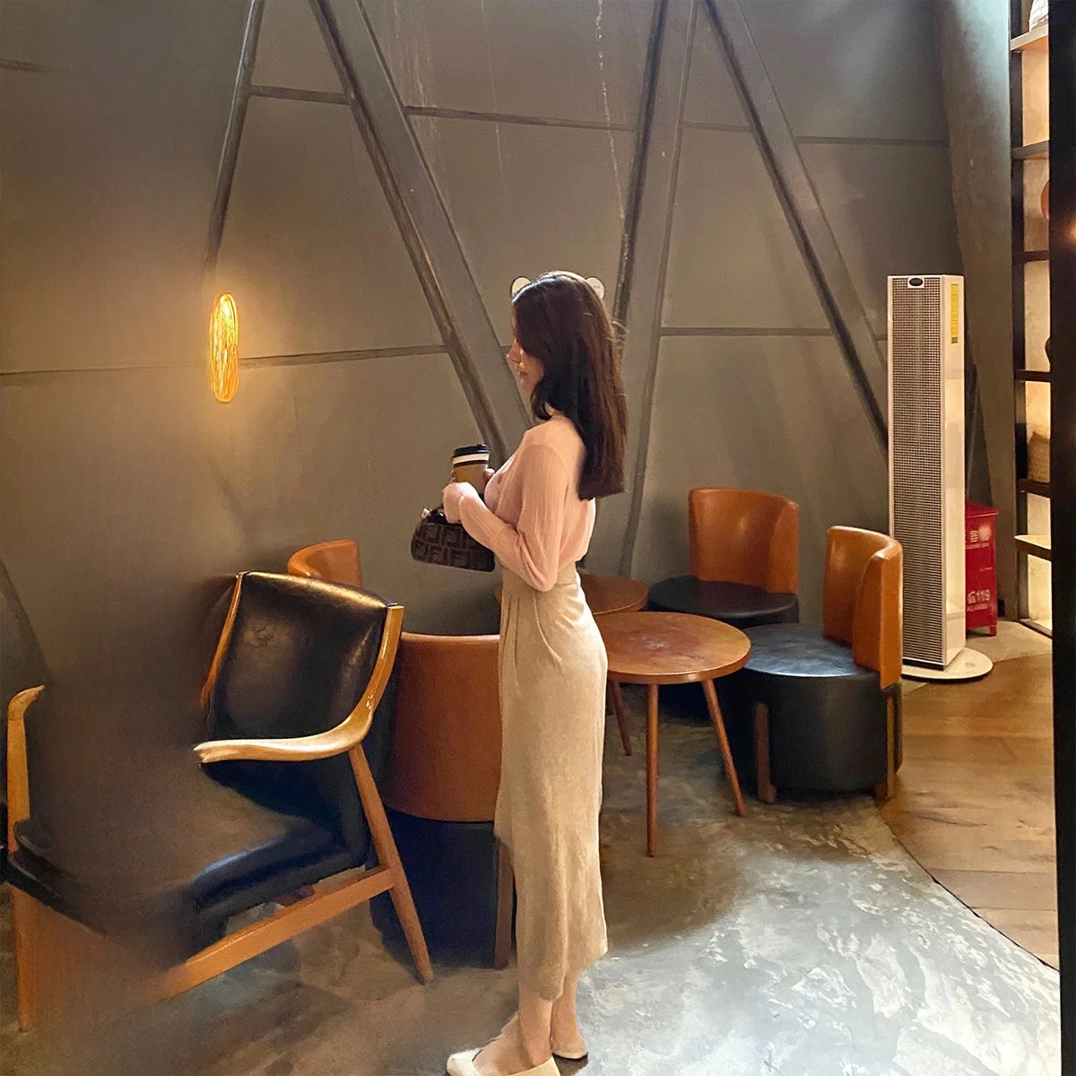 

Шерстяная юбка CCZEE с высокой талией, мягкая на ощупь, с нежными складками, средней длины, универсальная, для молодых женщин